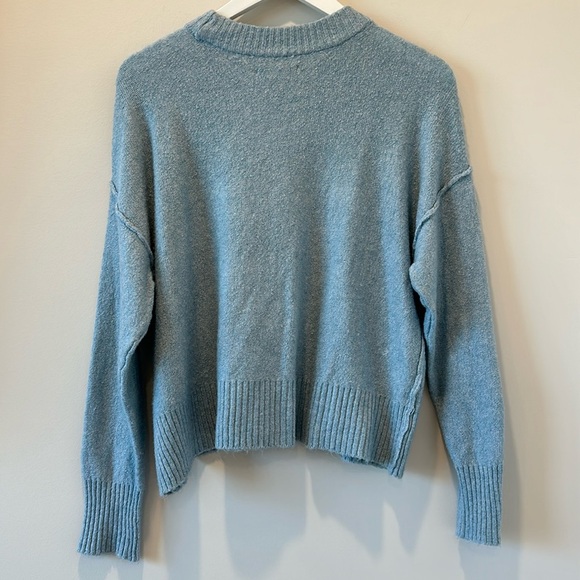 American Eagle Soft Knit Light Blue Sweater Small Exposed Seam Casual Fall Boxy - Picture 7 of 7